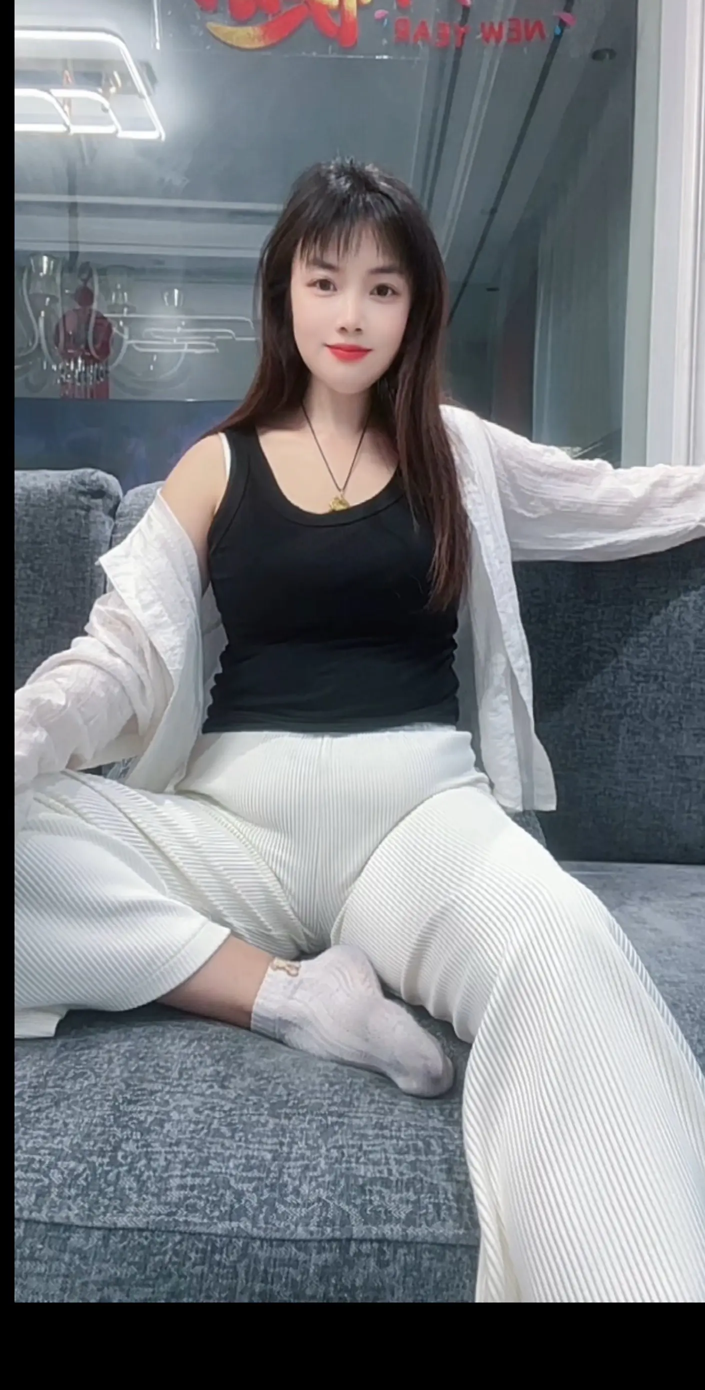 在这个谎言满天飞的世界里，如果有人什么都不图的真心待你，一定要珍惜，因...