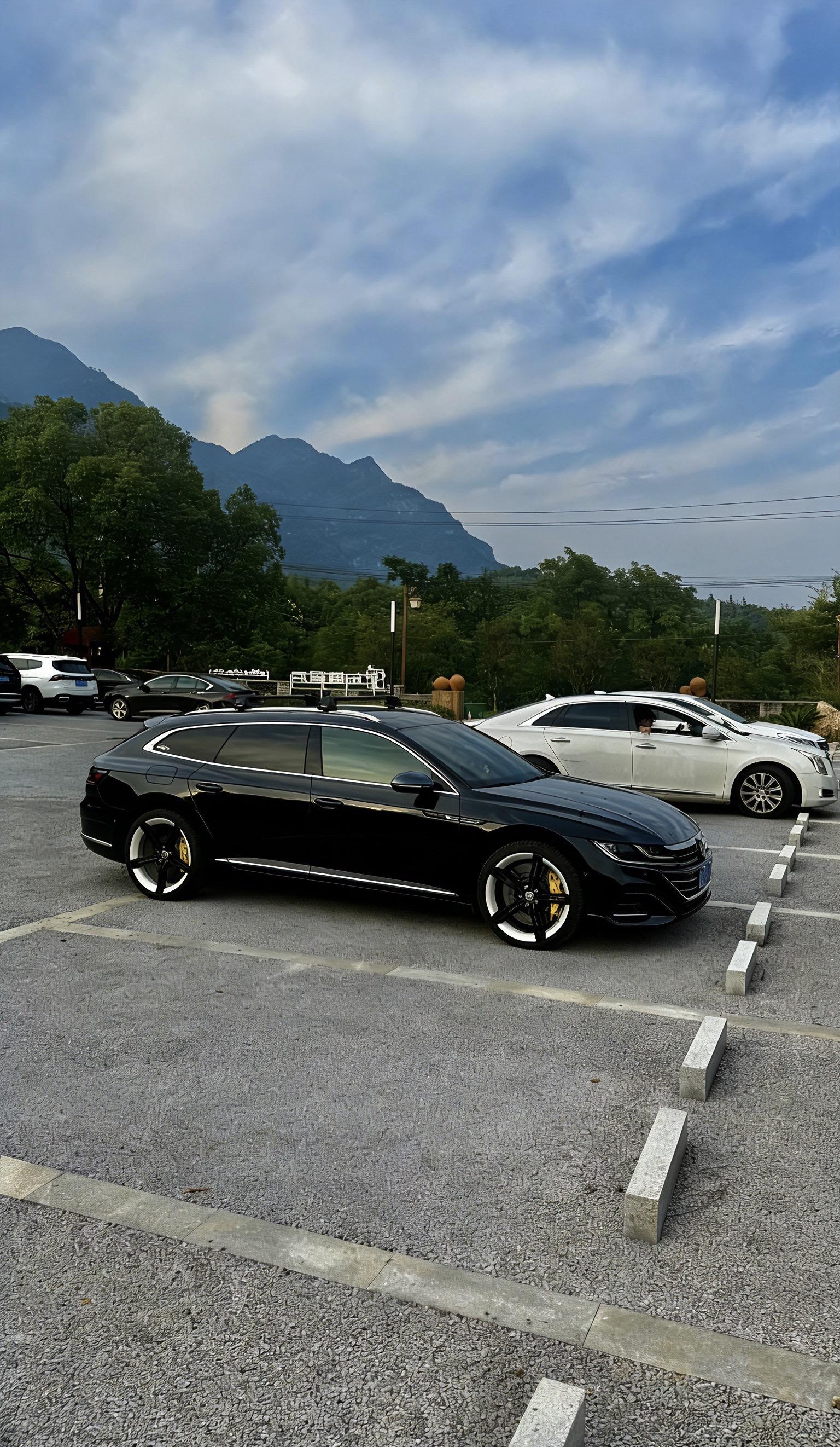 大众CC旅行版。是你们喜欢的颜色不？