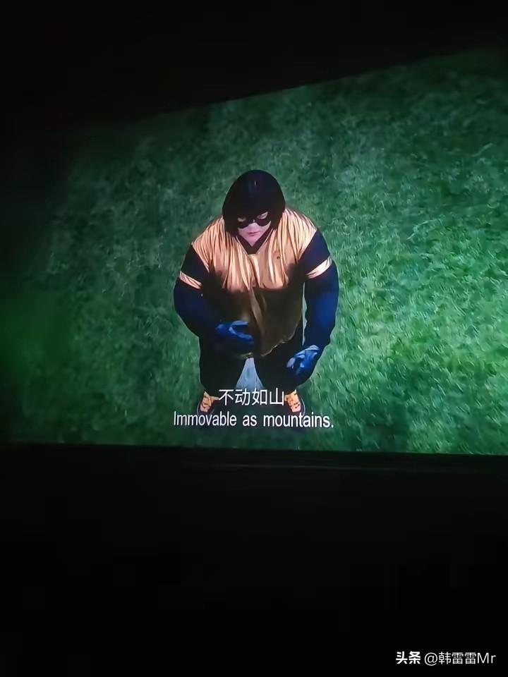 我觉得星爷的电影初心没有变，只是现在时代变了，是我们变了，总体来说还是那个味道，