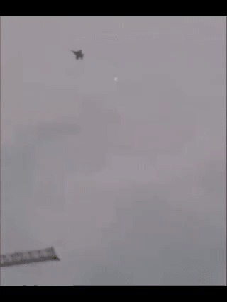 据法尔斯通讯社报道：伊朗革命卫队公共关系部门称，伊朗防空部队击中一架美军 F-1