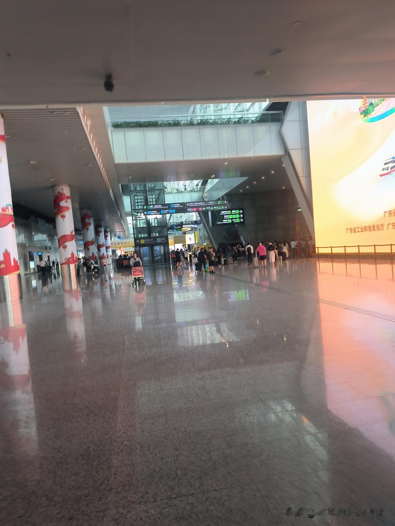 旅行的意义就是:等你回家时，你才发现，外面的风景再好，家才是人生最美的港湾，你才
