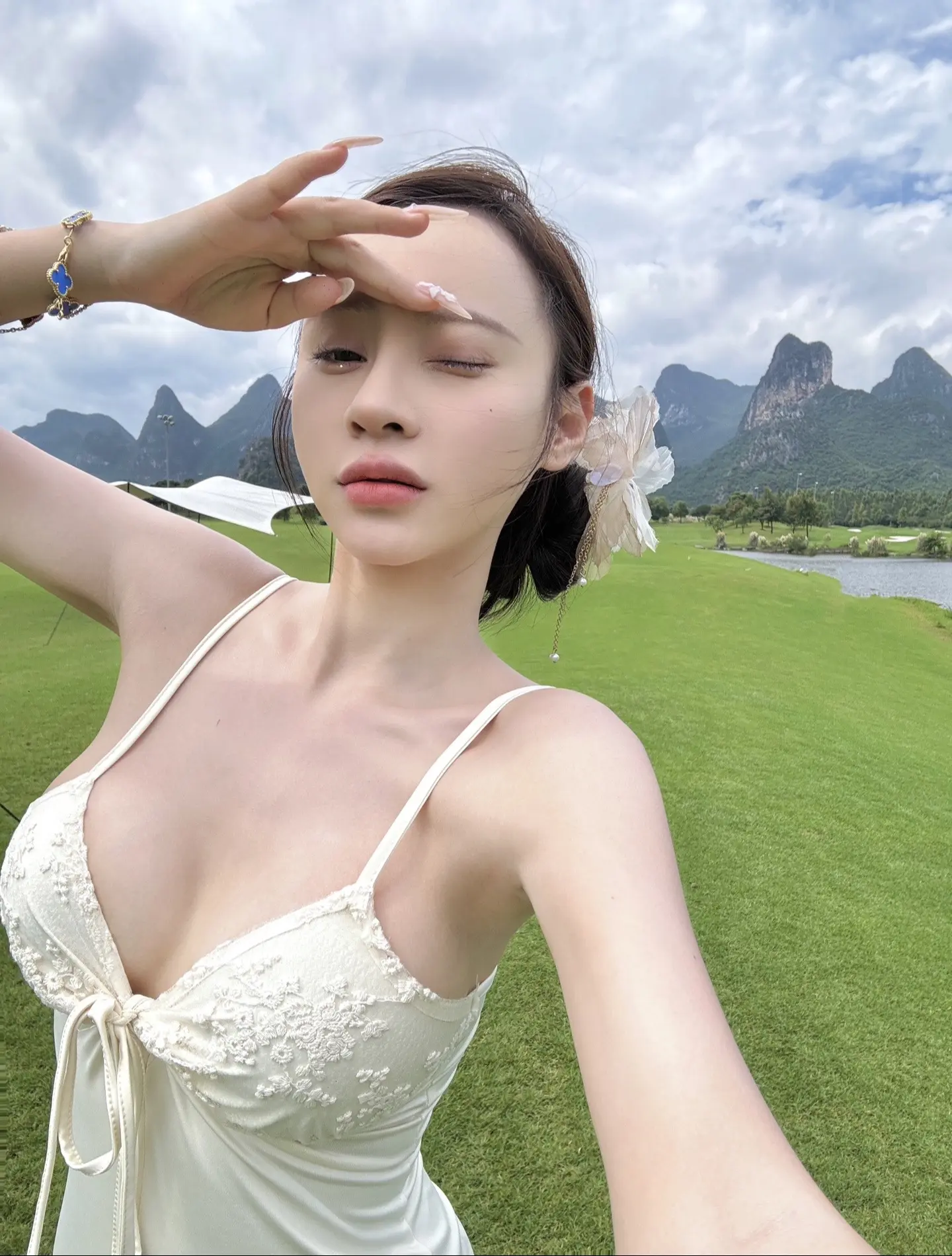 我来看看人民币里的桂林山水
