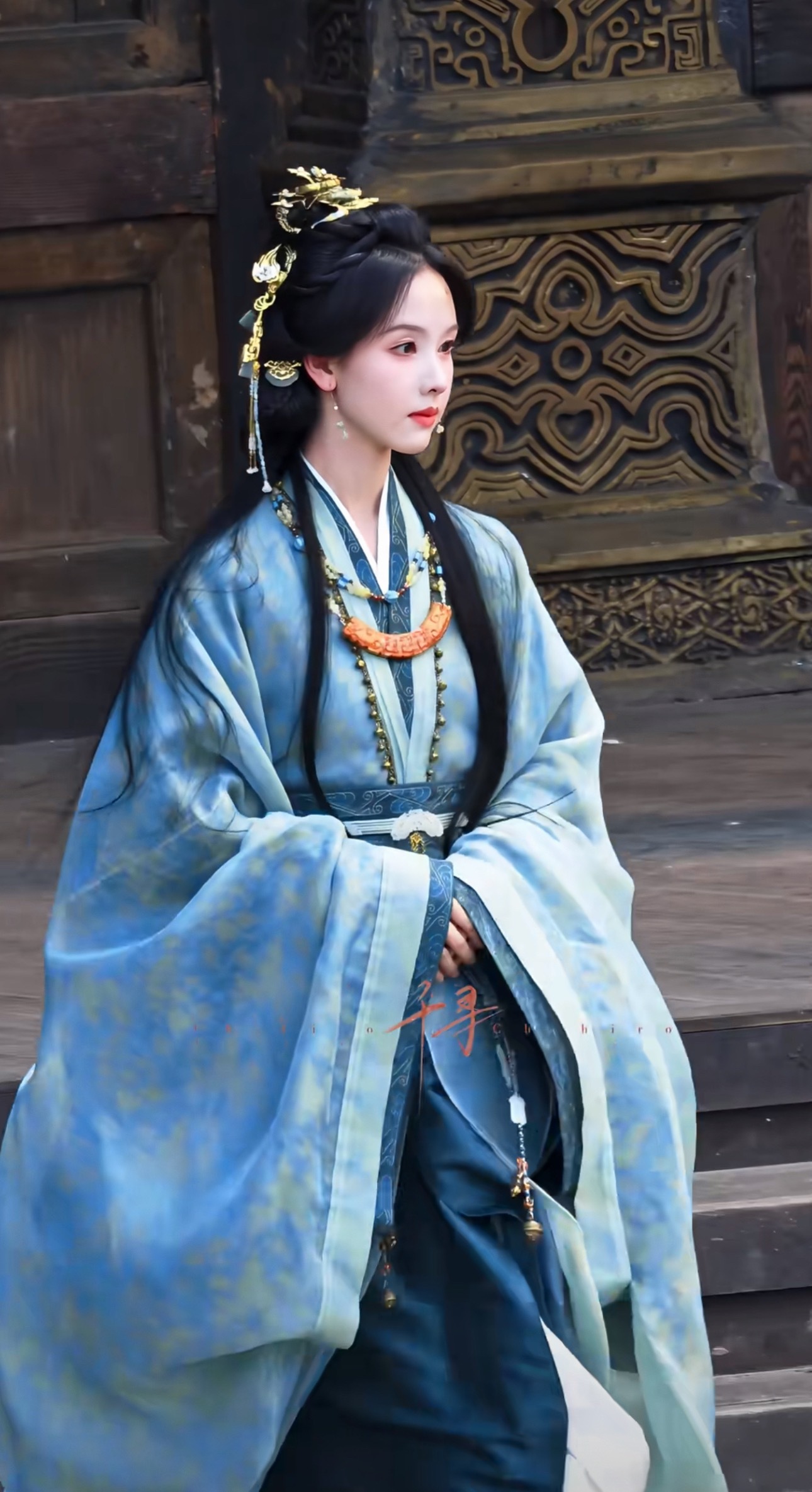 哇塞，好漂亮的嘟嘟，原来都是同一套衣服，我以为翘楚藏了这么多漂亮造型调色好厉害 