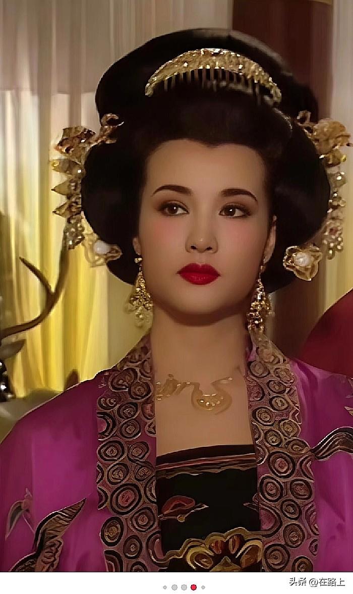 以前的古装剧，连妆造都在告诉观众：这才是“天生帝王相”

刷到刘晓庆这套武则天剧