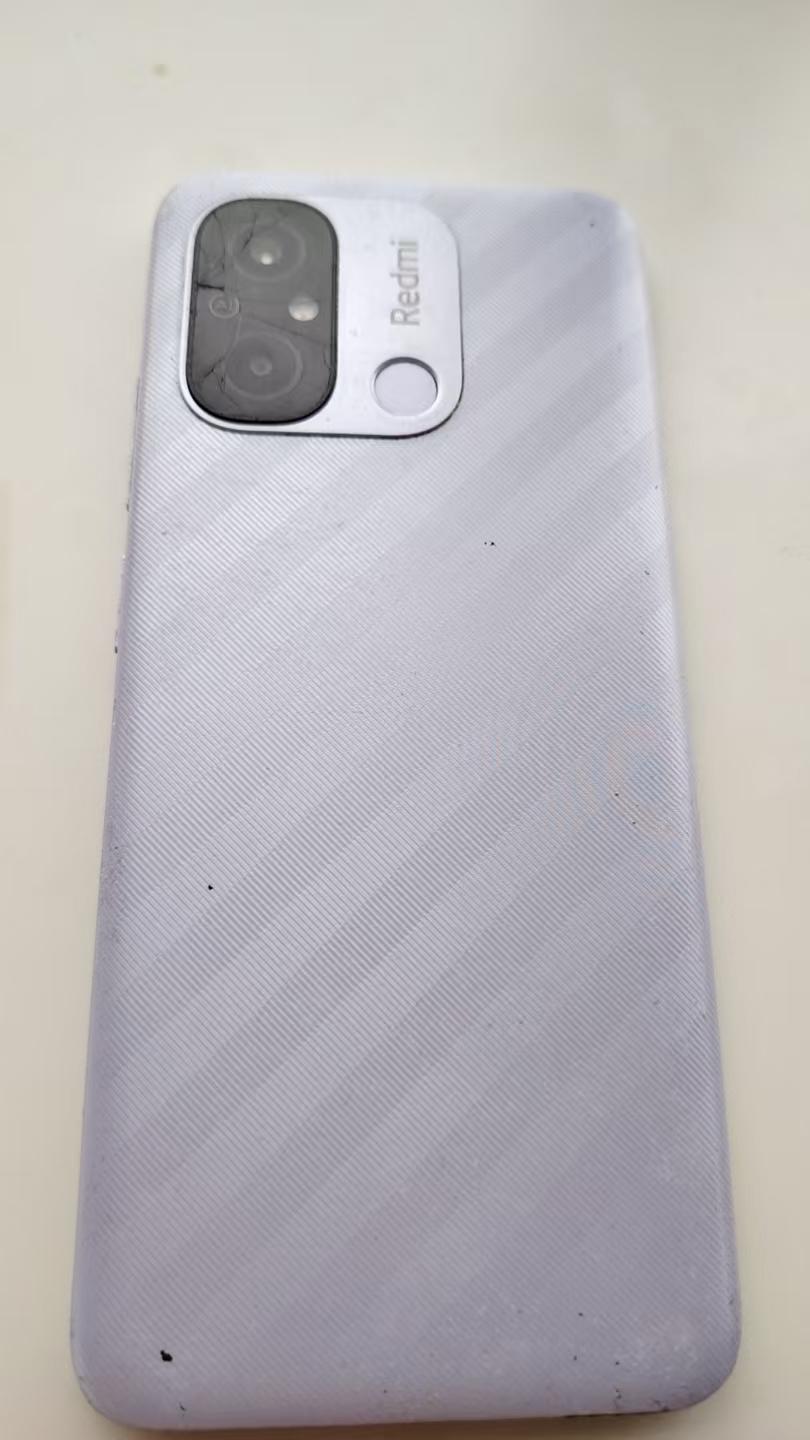 这阵风吹得挺大。
都说新机子跳水了，我也想去凑个热闹，看看手里的旧功能不能回点血