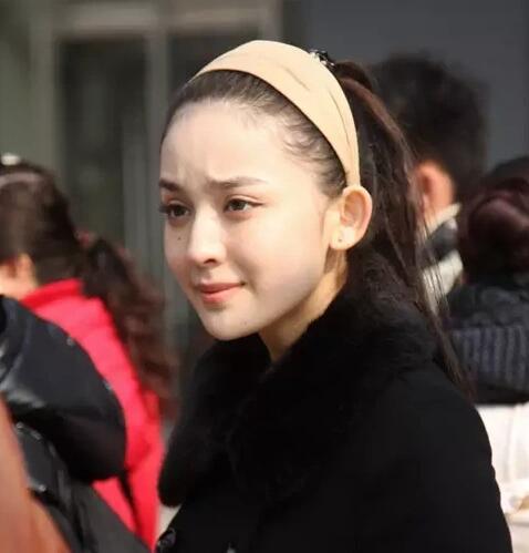 娜扎19岁的时候素颜长这样此女也是老天爷追着喂饭啊，超级漂亮娜扎护肤 从哪一步开