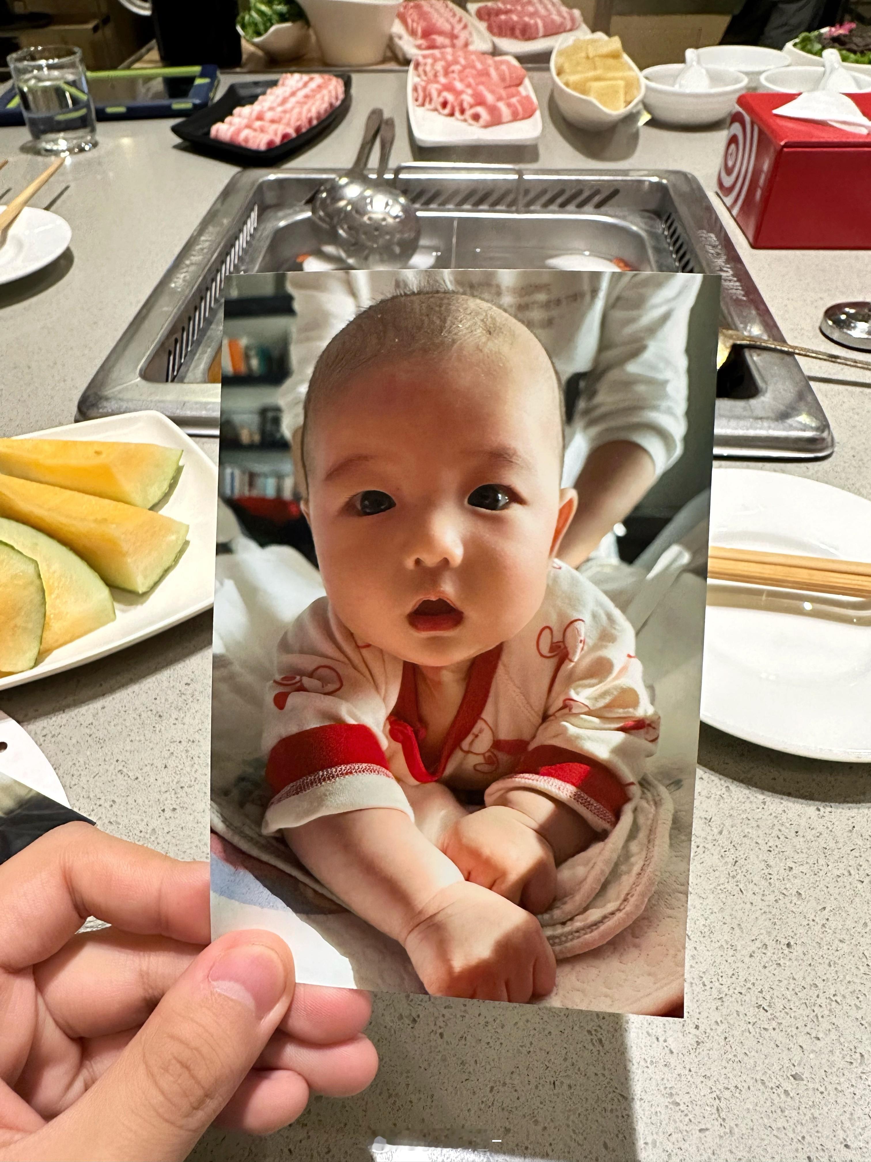 有孩子后，大家的生活状态变了么？我和媳妇都是独生子，双方老人特别重视他的到来，他