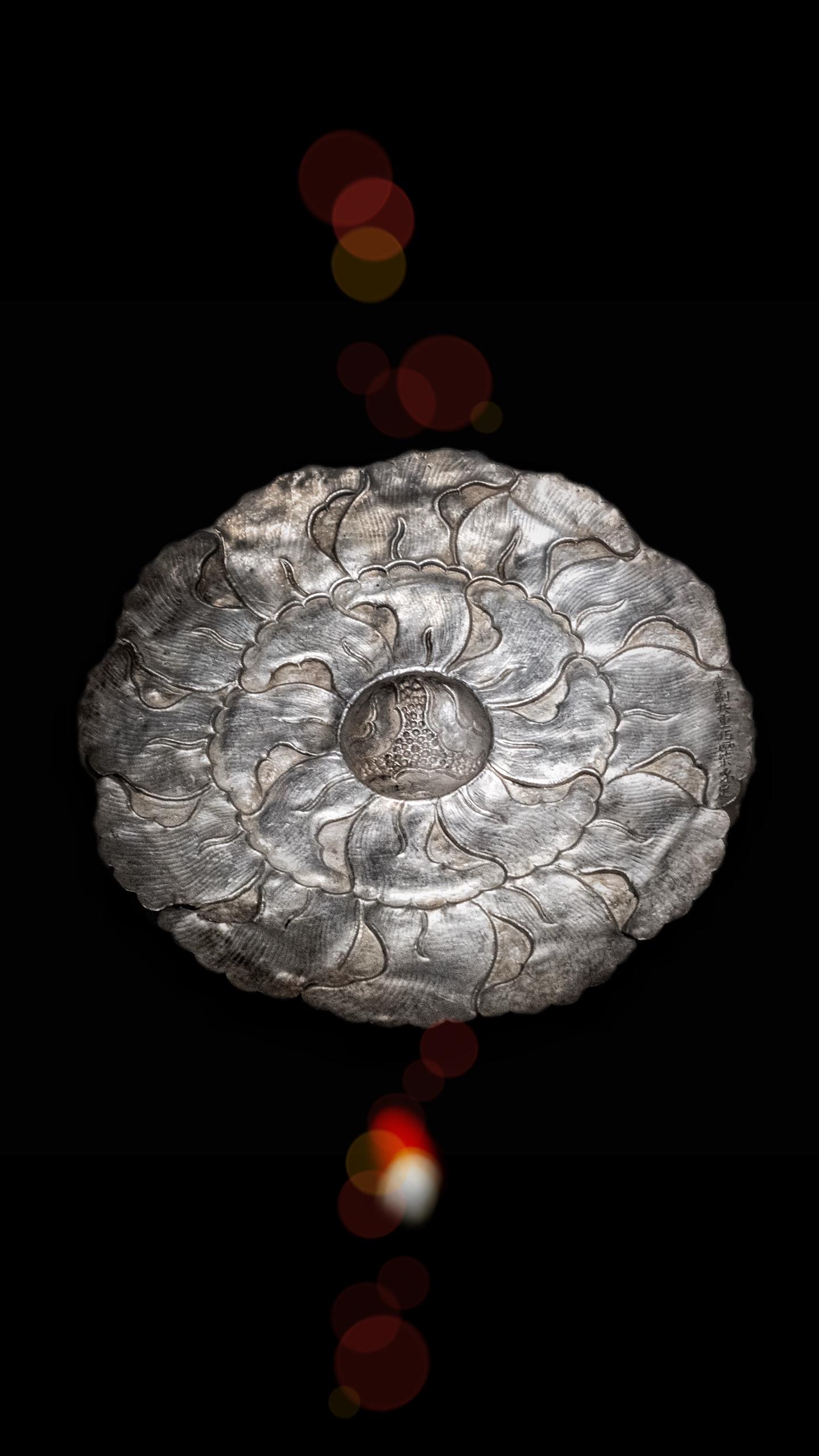 南宋·锤揲yè芙蓉花银盘。山外青山楼外楼，西湖歌舞几时休——南宋·林升...