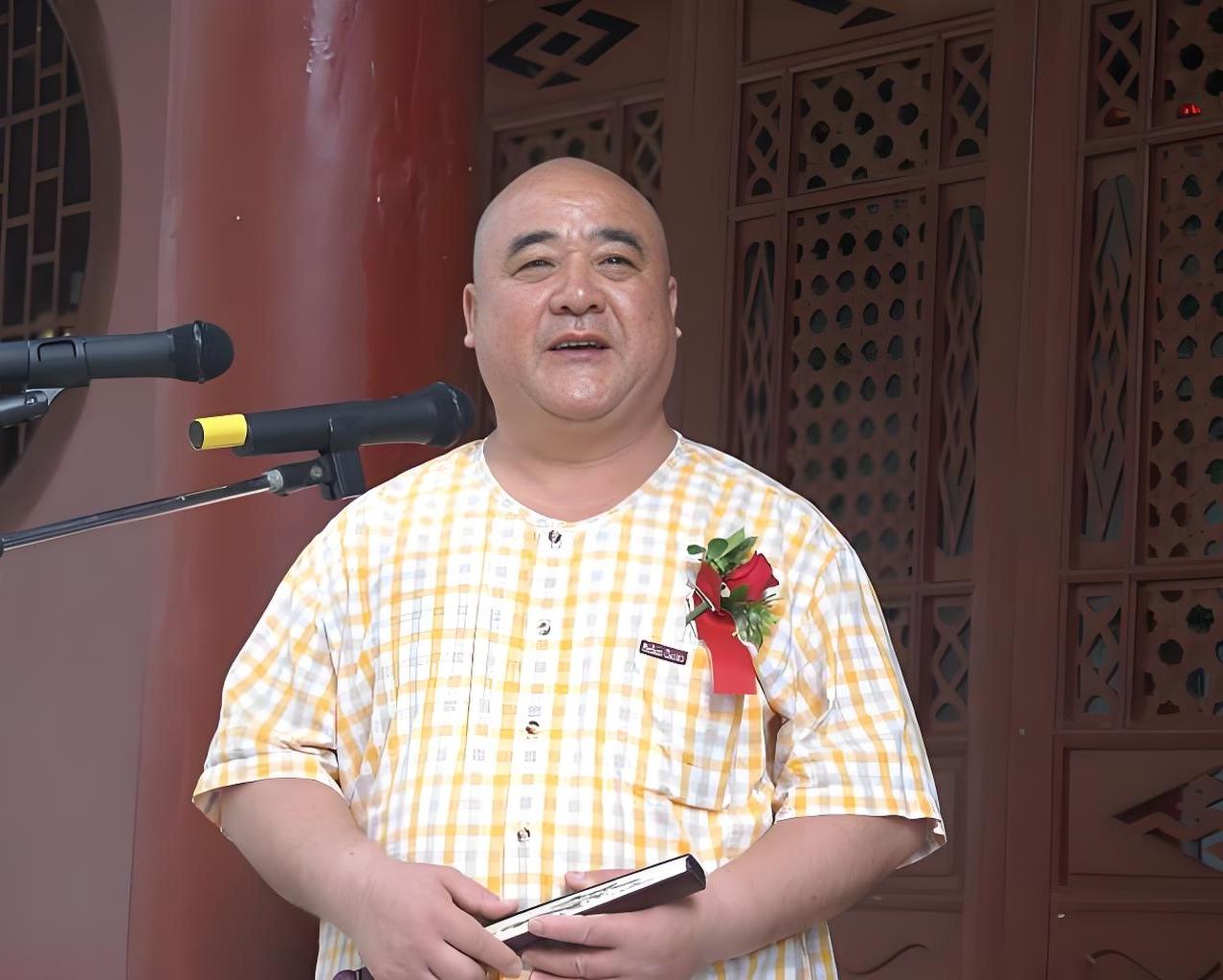 天桥底色一身多艺，广告出圈、书画深耕的跨界艺人李嘉存
 
李嘉存，回族，1954