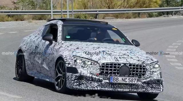 #汽车资讯# 全新奔驰AMG CLE 63 Coupe谍照曝光，预计将于明年上半