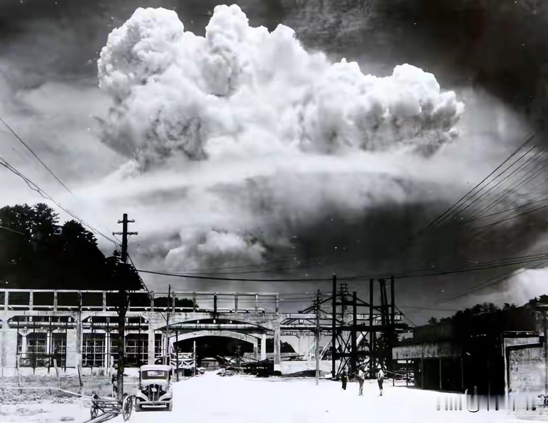 日本人有骄傲的资本，毕竟只有他们被“核平”过
有日本人认为亚洲只有日本是完全独立