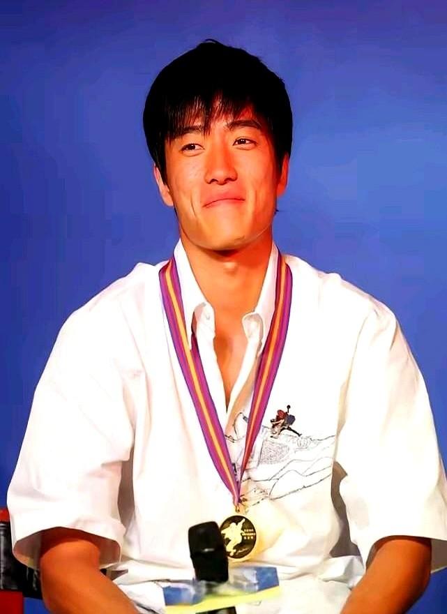 225万的江景房，眨眼涨到千万，白送人的刘翔一句“不后悔”冲上了热搜。

当年开