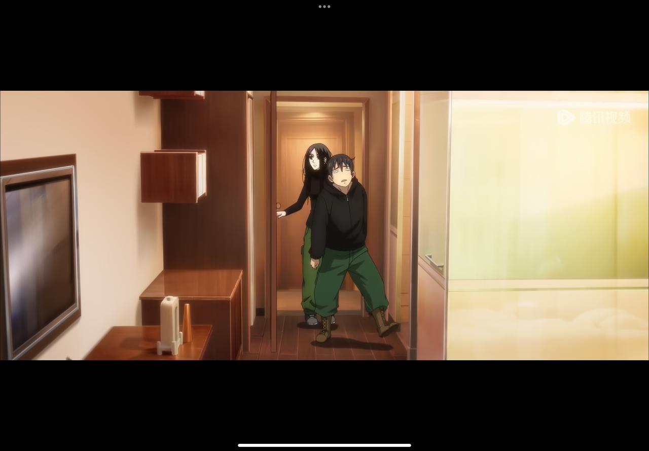 张楚岚一人之下 行动挺快的呀，从六盘山一下子就到了西安，但是你这个表情为什么一副