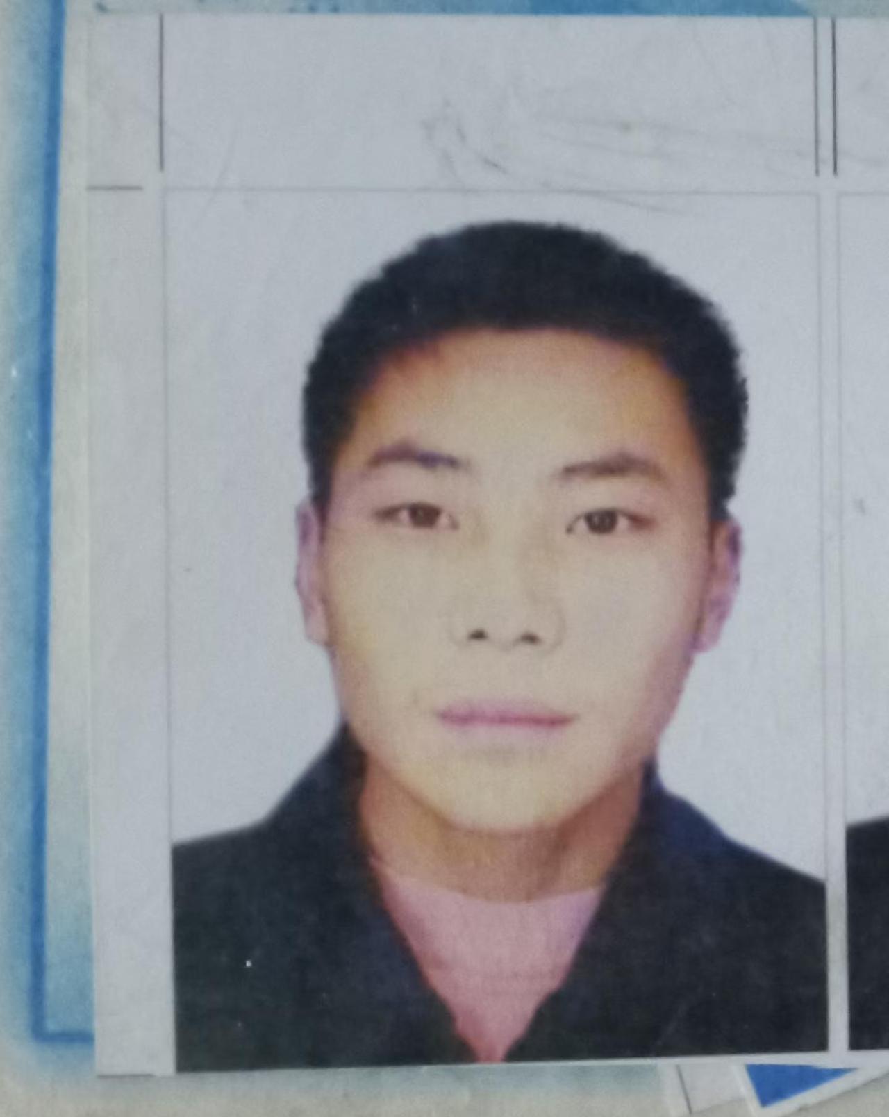 🗣️寻人启示
我的老叔       王保华    男      年龄大约40岁