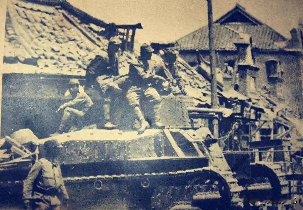 1938年台儿庄战后，县长李同伟带百人收尸，竟在焦土发现上千支步枪，这批消失的军