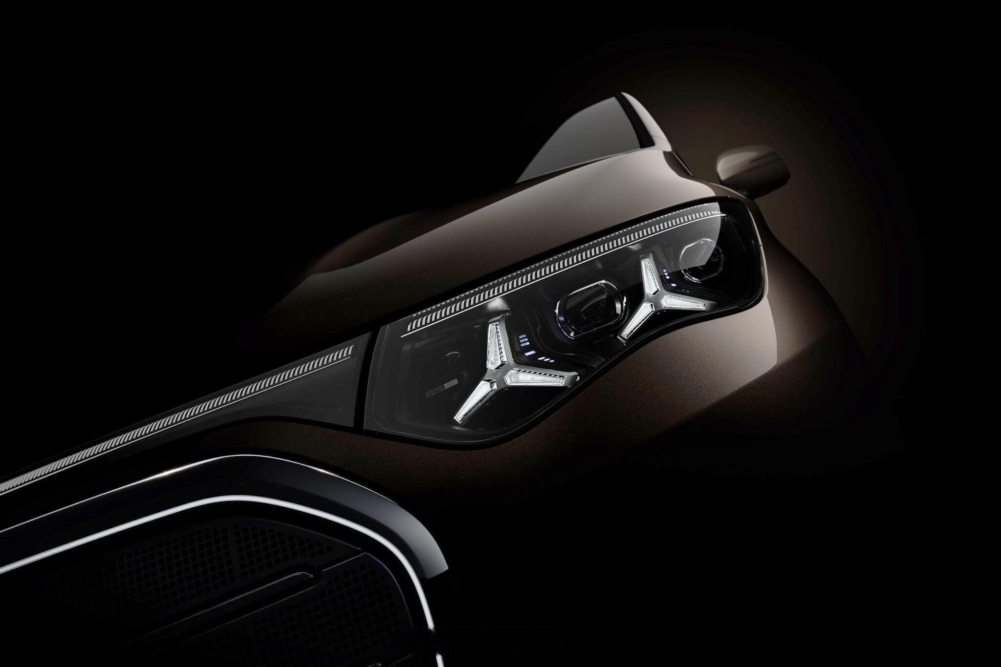 测试了几乎一整年的奔驰vle  终于官宣将于明年3月10正式发布，还公布了第一张