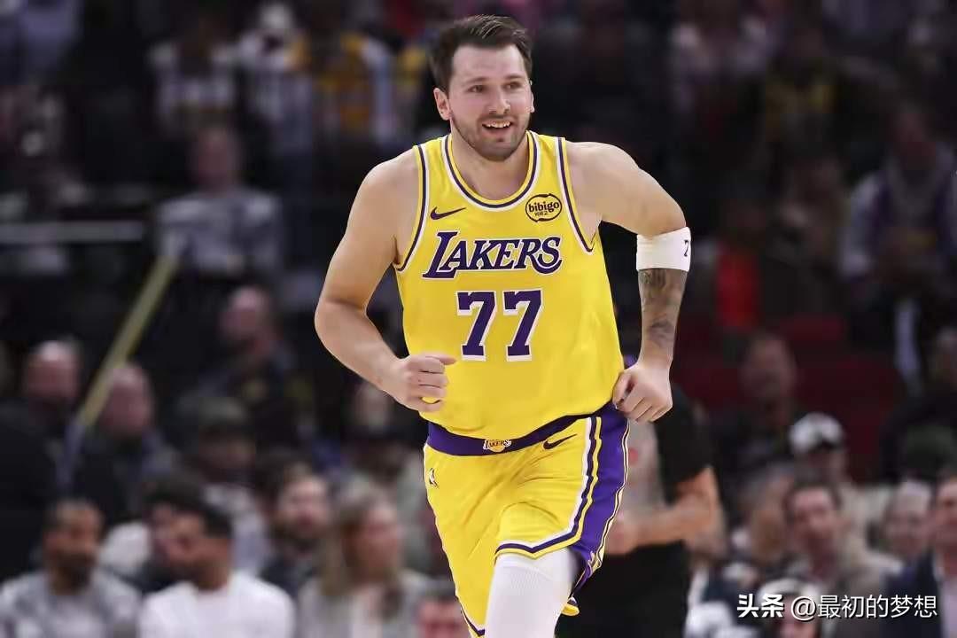 强到没有对手！东契奇狂砍60分！湖人134-126热火豪取八连胜，西部格局又要改