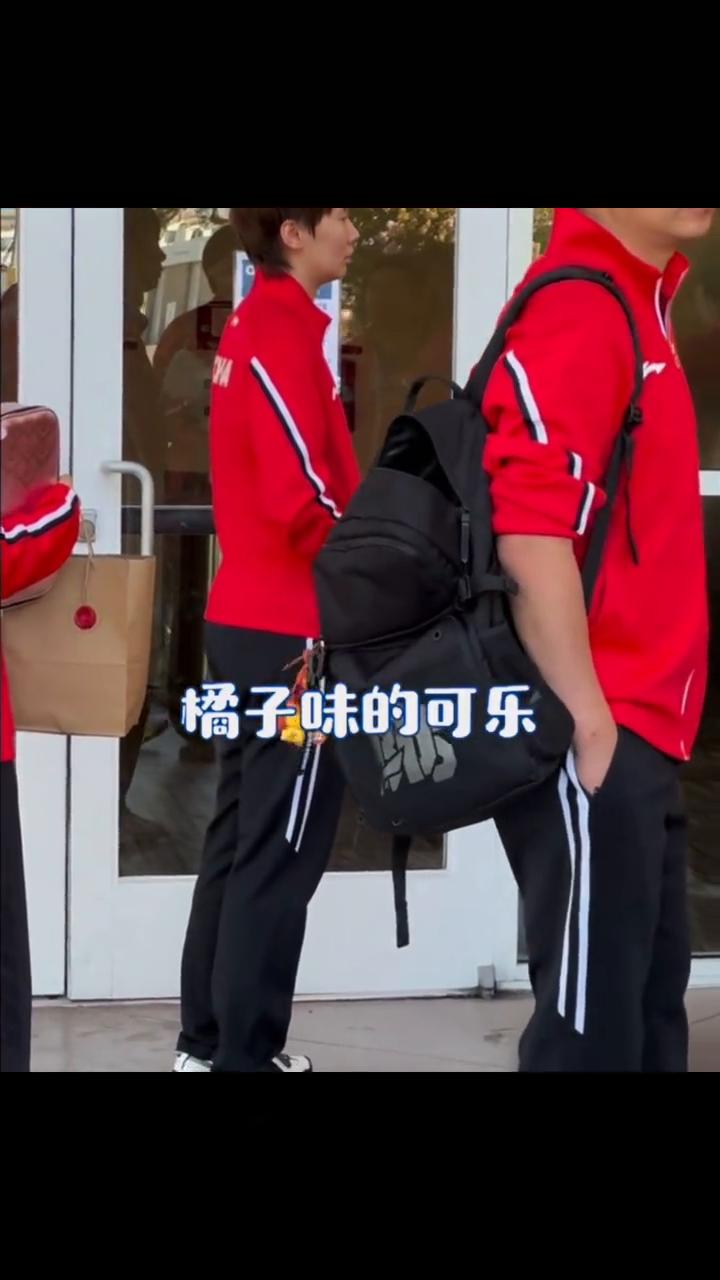 橘子味的可乐。