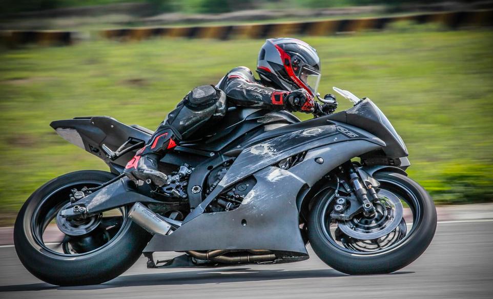 WSBK Gerloff新婚燕尔重返赛场
美国车手Garrett Gerloff