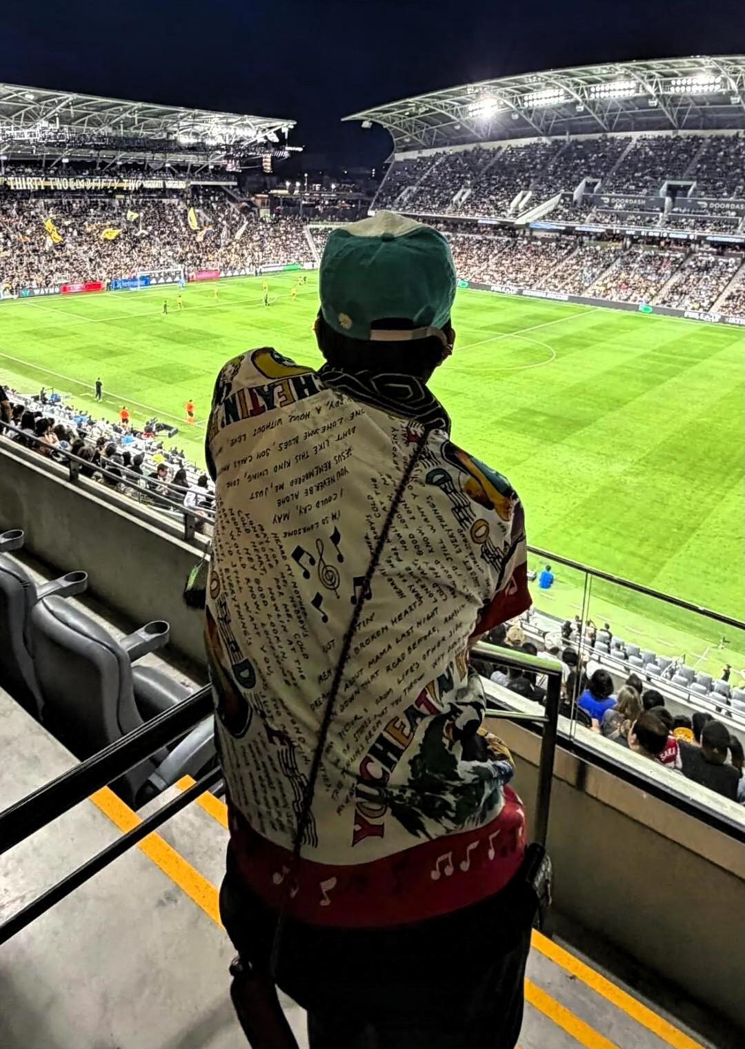 权志龙、大成亲临现场，孙兴慜在今天的美国足球联赛MLS比赛中半场送出4助攻，创造