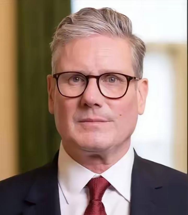 英国消息
4月11日，英国政府突然宣布：不还了！把本来要还给毛里求斯的查戈斯群岛