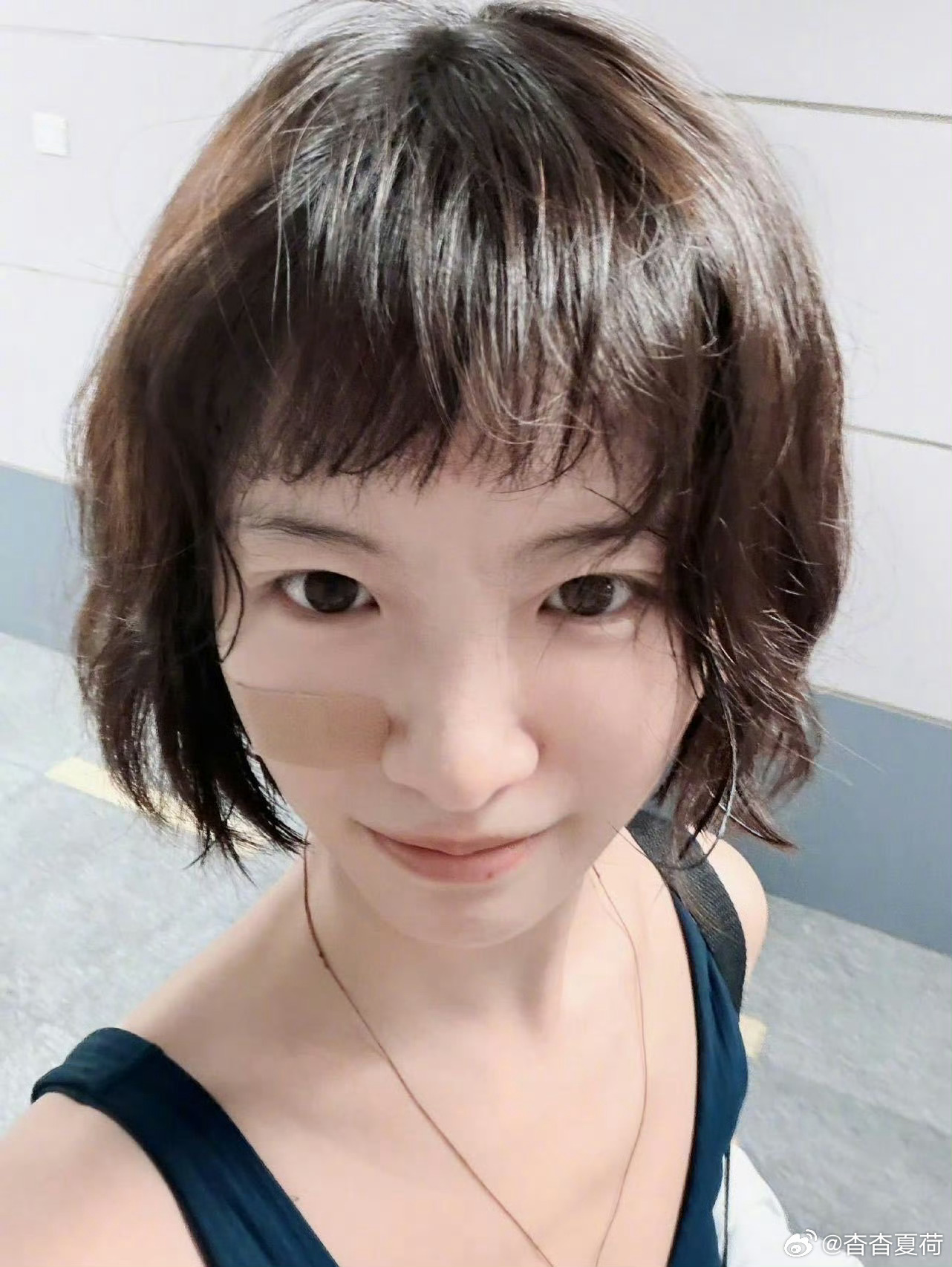 王皓庄达菲李庚希张宥浩聚餐一场充满回忆感的好友饭局，王皓镜头记录庄达菲、李庚希、