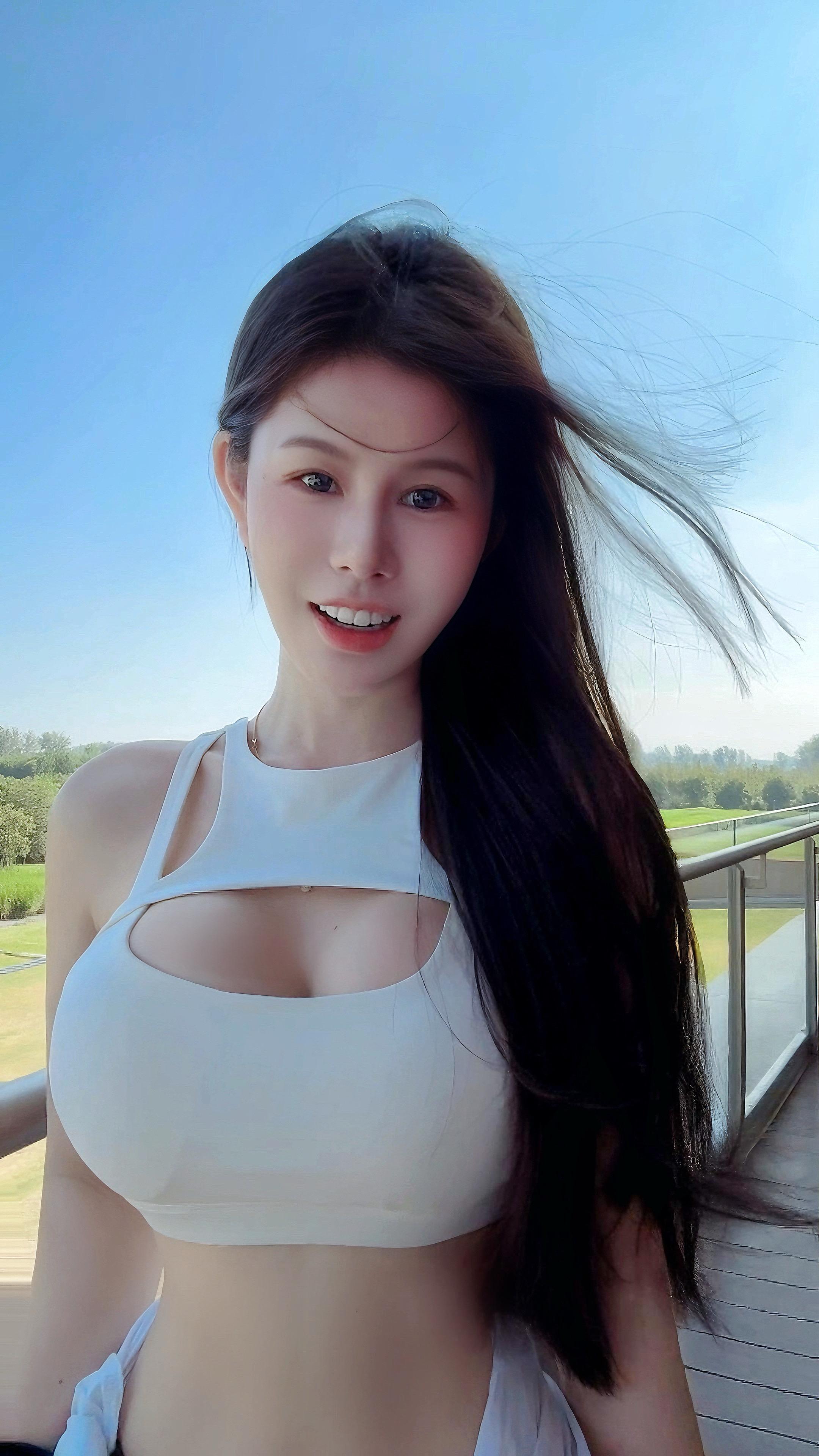 如果遇到爱的人记得去拉着他的手。