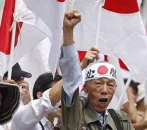 不要对所谓“中日友好”充满幻想！更不要被极少部分日本民众集体说“中国对不起”迷惑