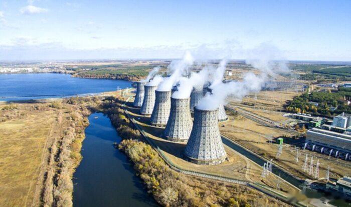 【乌外交部警告国际伙伴俄可能袭击核电站变电站】网页链接1月17日星期六，乌克兰外