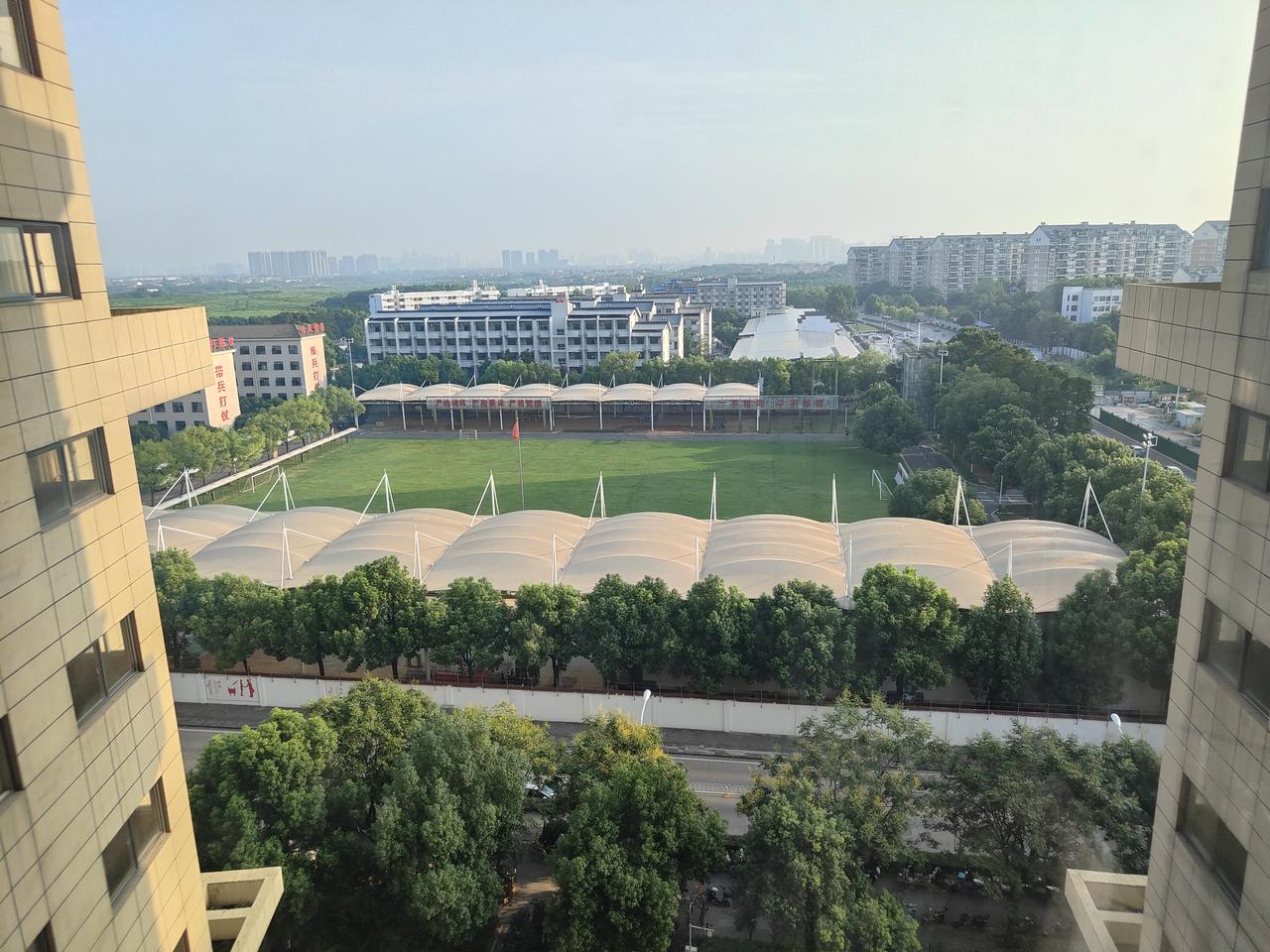 聪明人，用未知来修复自己的已知；
而蠢人，总用自己仅有的已知，来解释所有的未知！
