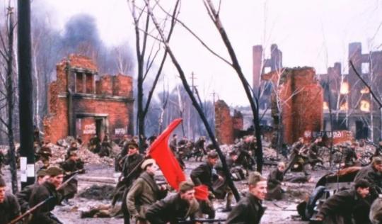 苏军为什么没有被德军耗尽人力？这么说吧，苏联其实是和德国一起死的，只不过苏联晚了