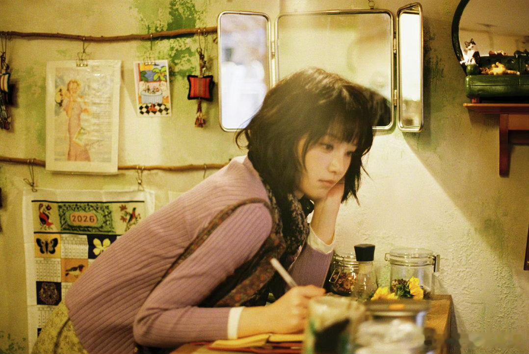 黄灿灿一公笑着哭这段我没绷住黄灿灿把浪姐当真人脱口秀 谁懂啊，黄灿灿哭着哭着突然