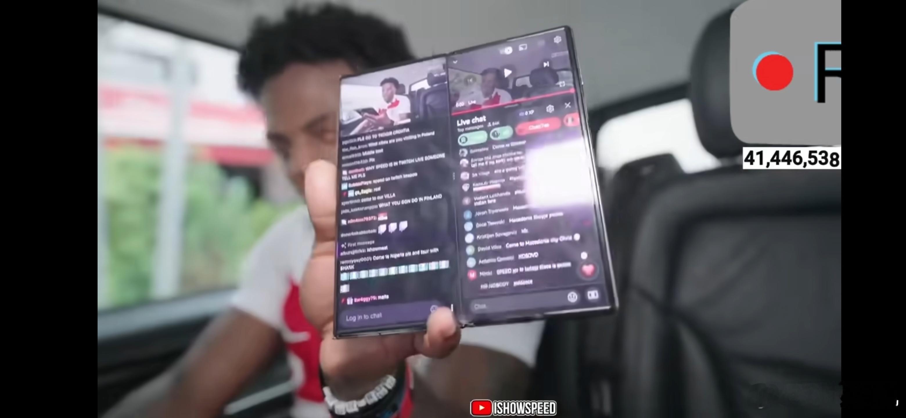 甲亢哥还在用华为看得出来是很喜欢了，Mate XT三折叠，分屏操作玩得挺熟练的，