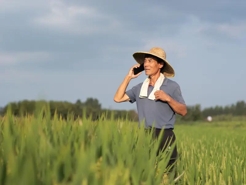 想不到吧，咱们今天随手可以扔掉瓜皮、想吃肉就吃肉、家里空调一天开到晚、深夜出门放