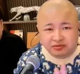 老狗佩服二驴格局大，配得上做大哥！

         老狗夸赞二驴是自己见过最
