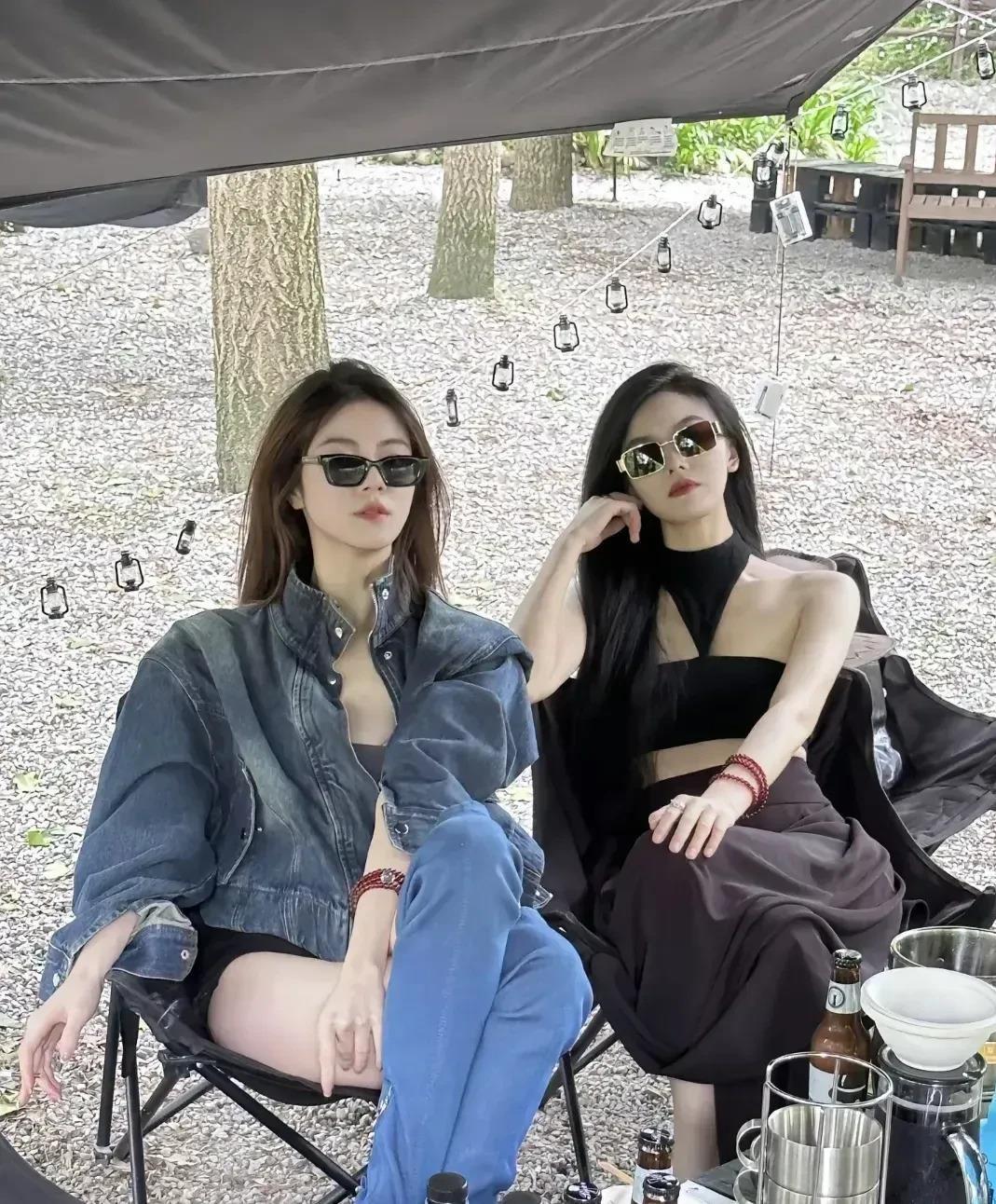 两哥们儿一分钱不带，竟能游遍全国还赚钱？他们靠啥绝招，不花一分还能大把进账？
原