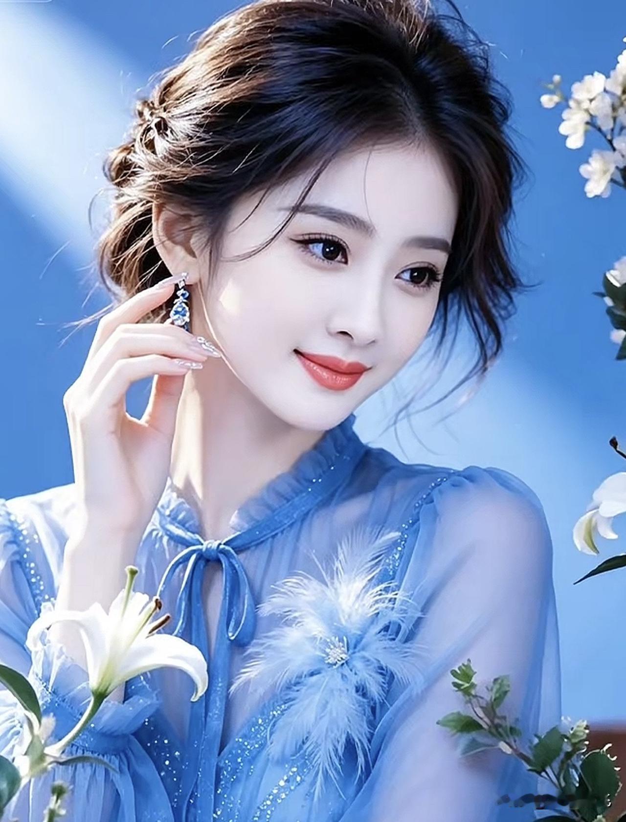 蓝衣美人倚花间，玉簪轻扶鬓发间。淡雅蓝裙照 紫裙倚坐 绿裙美人 紫裙倚坐 绿裙美