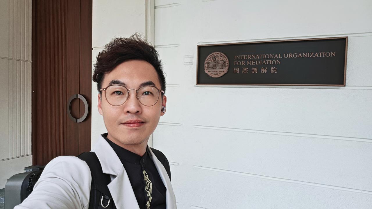 下午高sir路经2处好地方🥰

1.国际调解院 为全球治理搭建新合作平台

国
