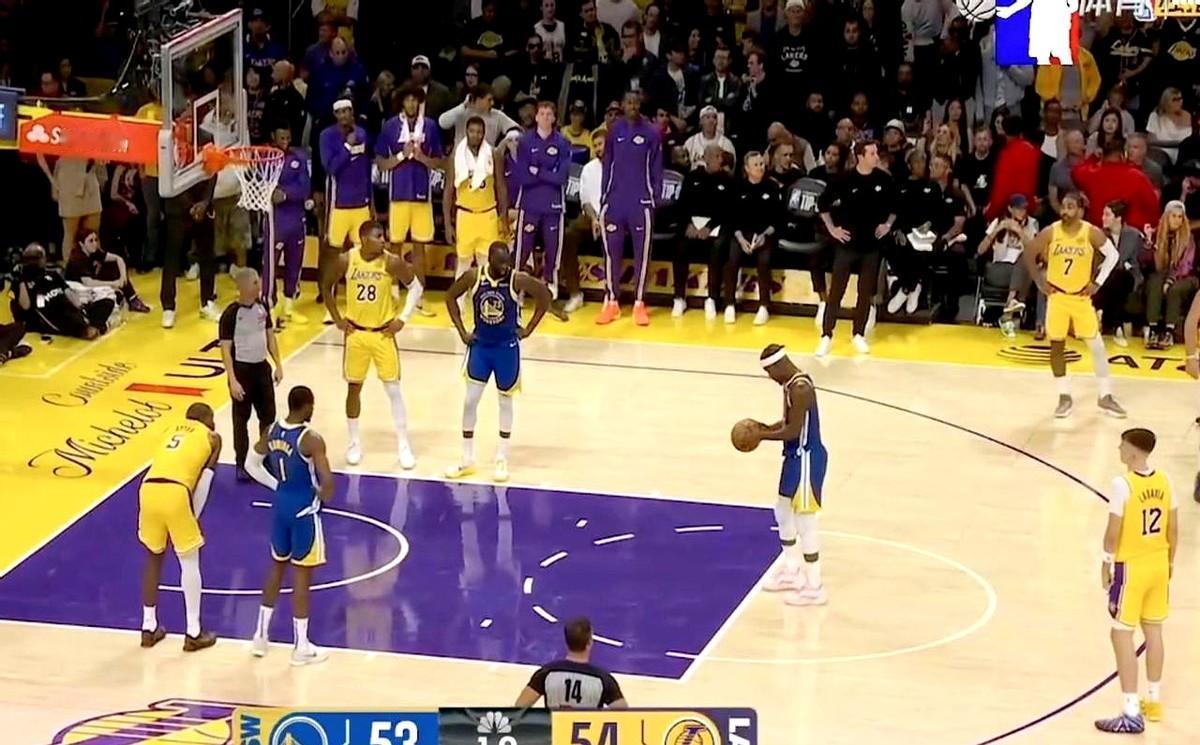 勇士13次失误，湖人却落后1分，问题出在哪？

半场54比55，湖人只落后1分，