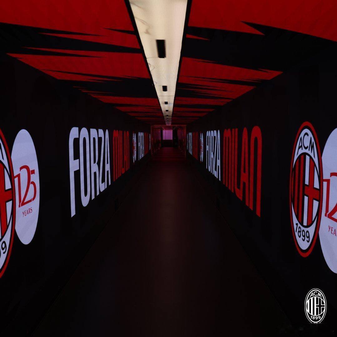 忠生米兰  𝐅𝐨𝐫𝐳𝐚 𝐌𝐢𝐥𝐚𝐧 🔴⚫️ AC米兰VS恩