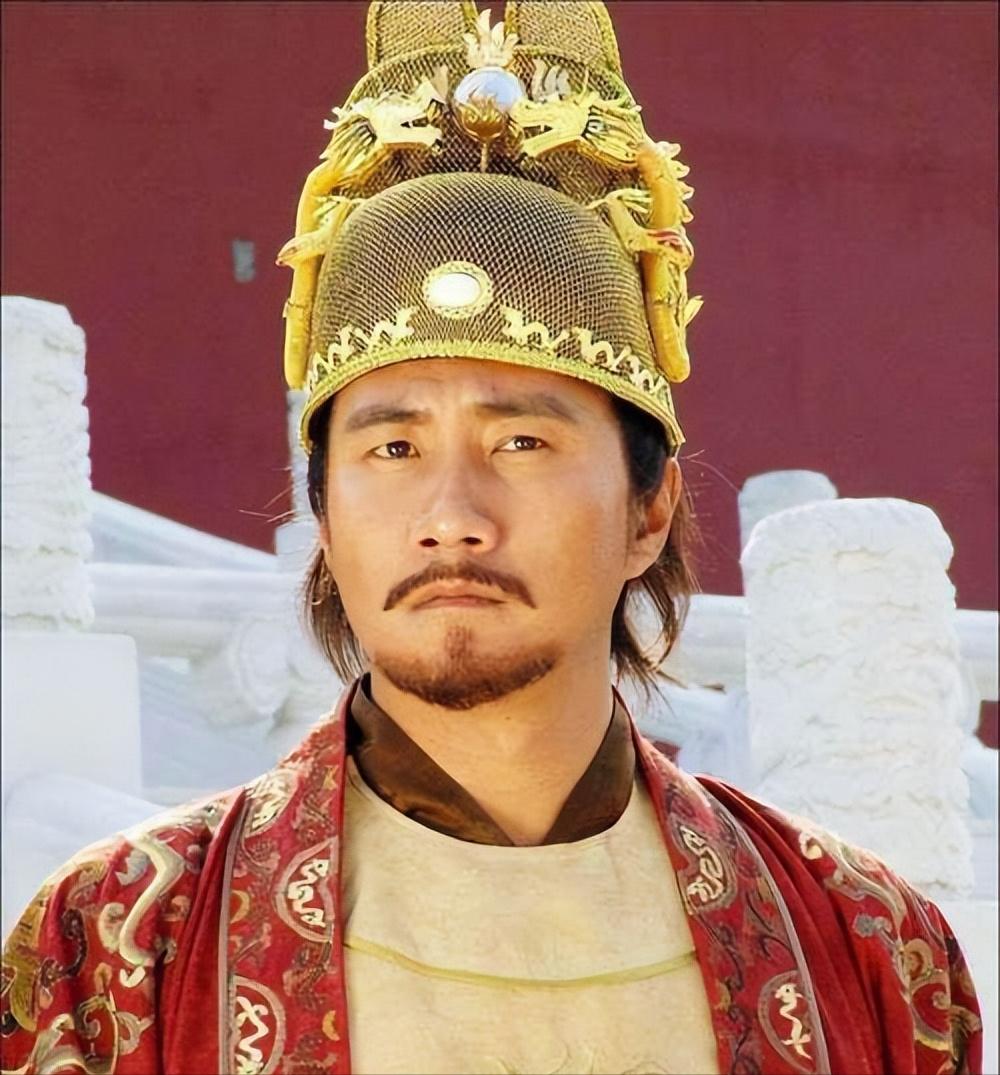 最近重读《毛选》，竟意外参透了明朝覆灭的深层密码，原来这个庞大王朝的崩塌，从来不