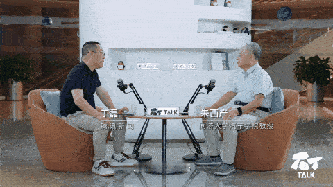 专家说纯油车不行了专家称混动和纯电车将二分天下石丁talk朱西产聊车市走向，纯油