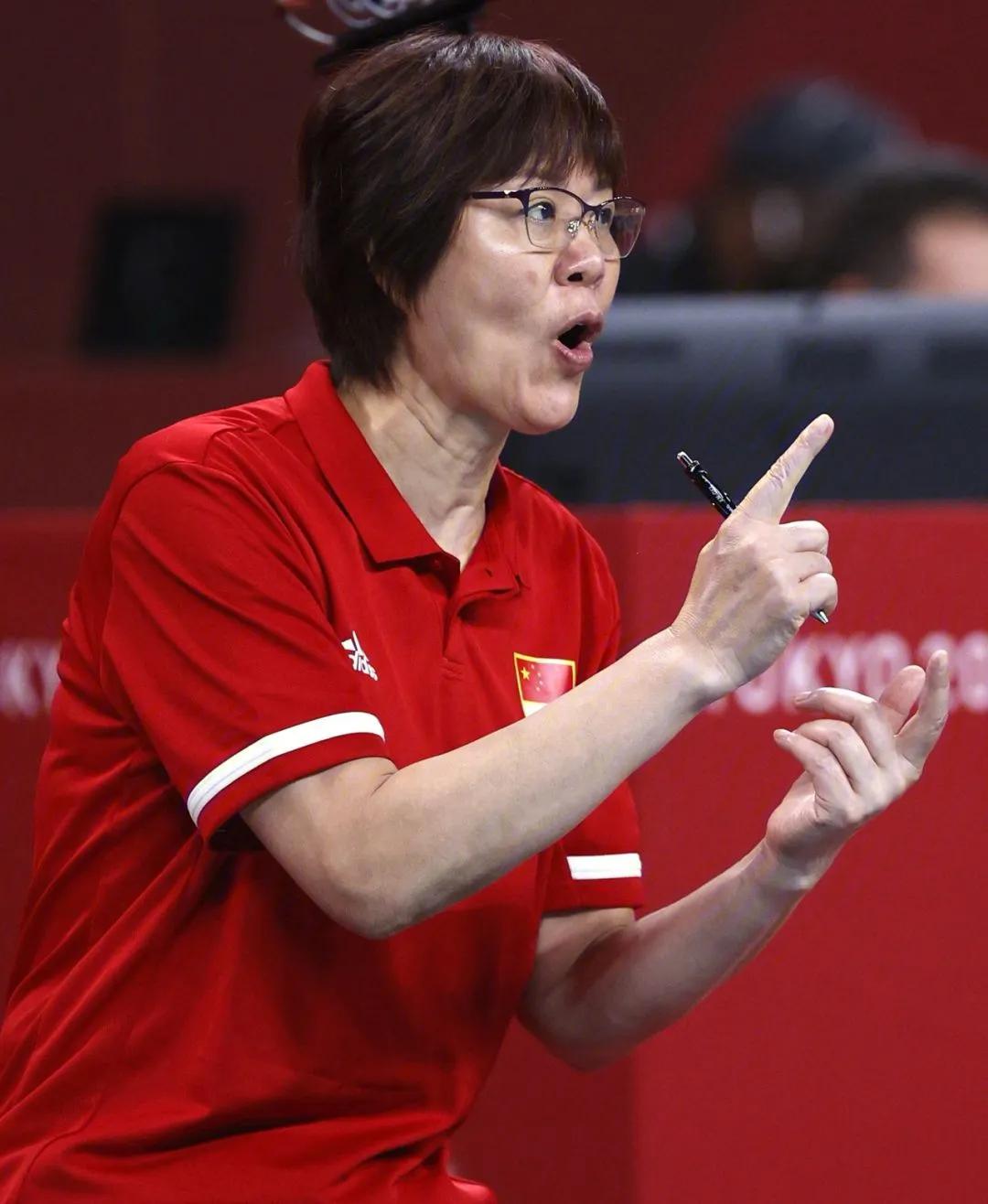 中国伟大的女性：

1、戏曲界的杰出代表——梅兰芳（梅兰芳是男性，此处是指其在京
