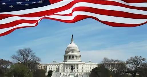 以前是美军方不想打仗，美国的民主党和共和党都想和中国打仗。现在不一样了，连五角大