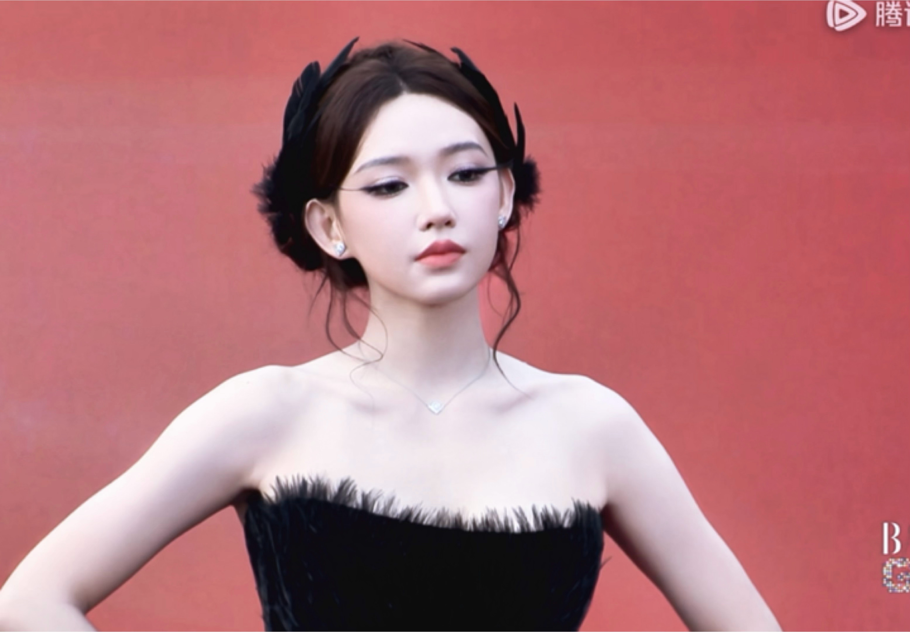 黑天鹅公主程潇🖤对就这样用看垃圾的眼神看我程潇看垃圾的眼神程潇黑天鹅公主 时尚