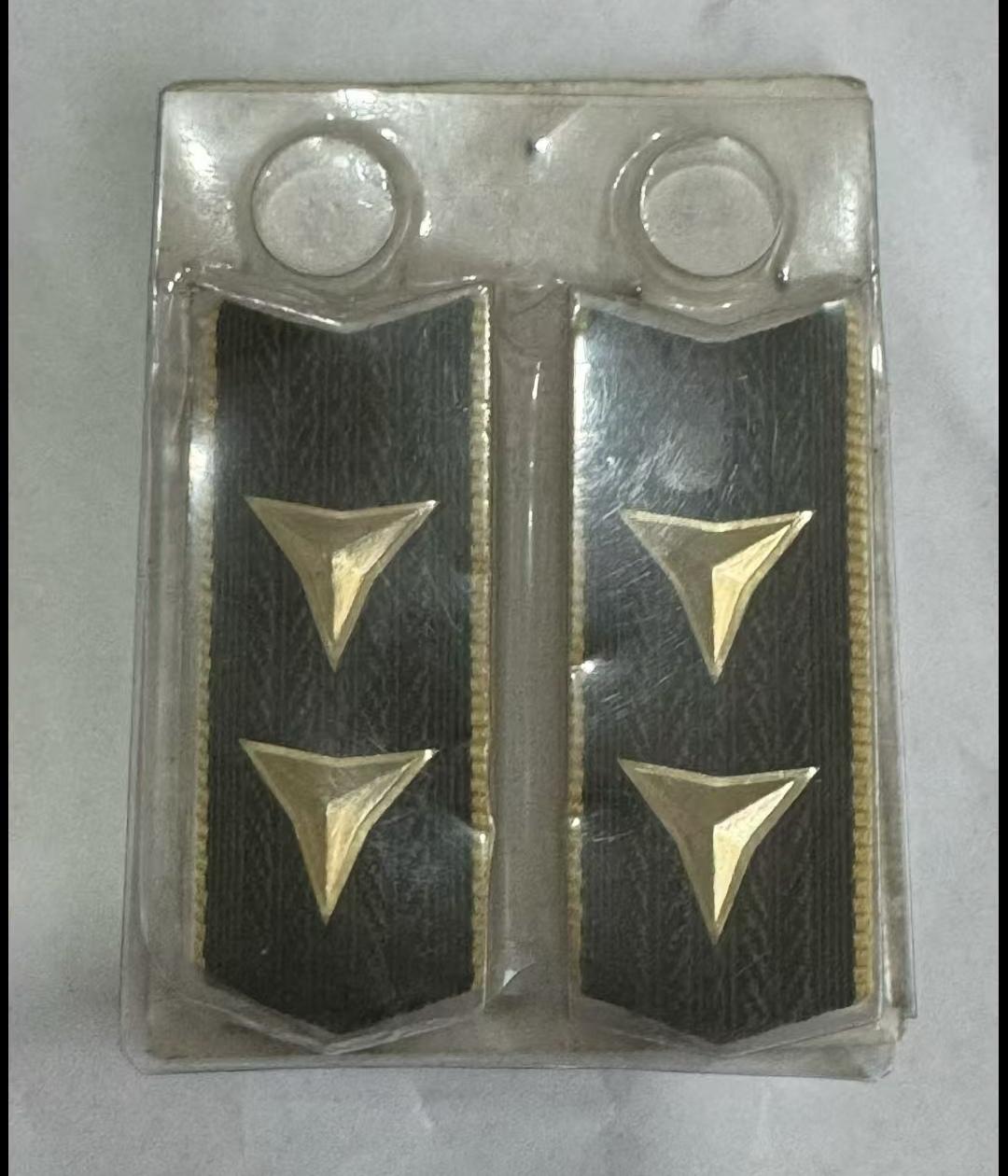 哪位老师知道这是退役的什么警察领章？