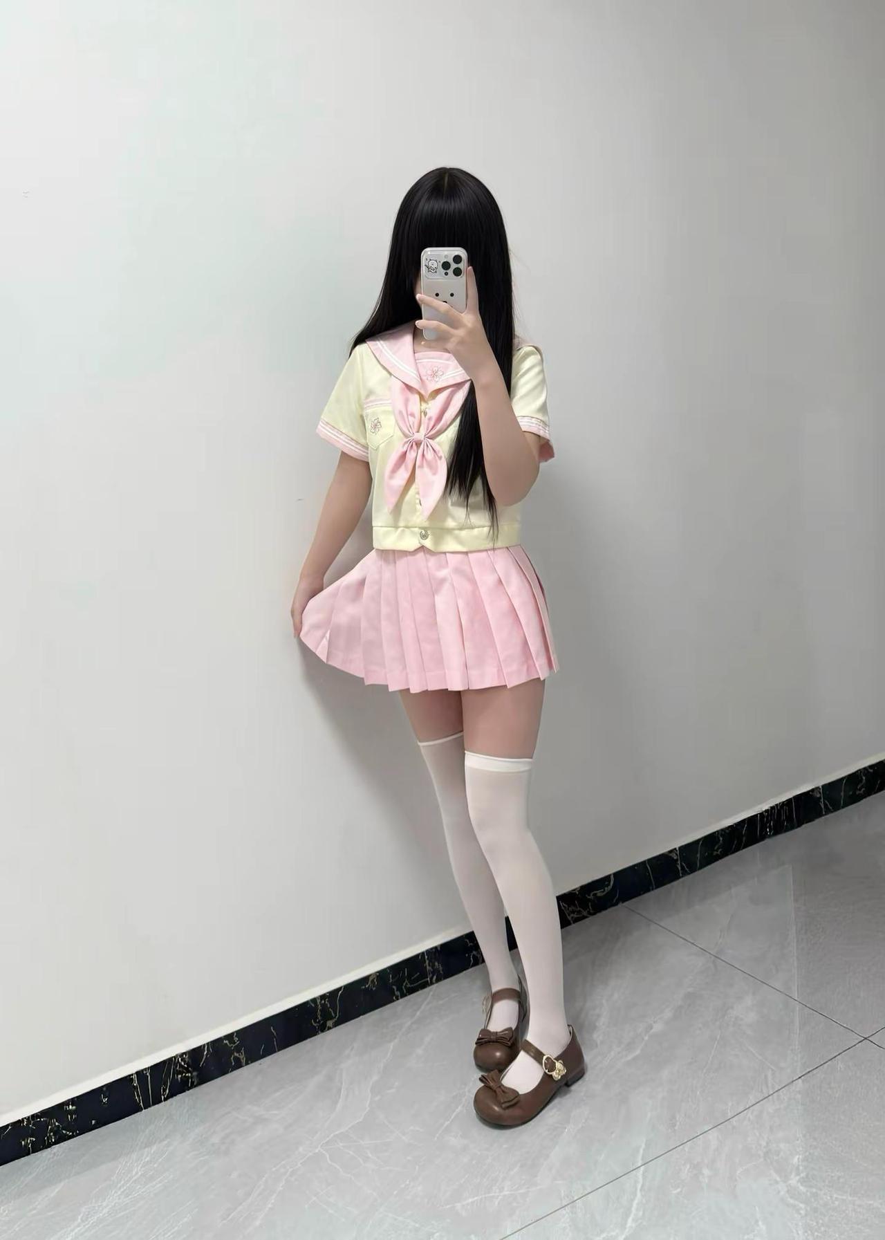 比我萌的比我坏 比我坏的不存在 jk穿搭