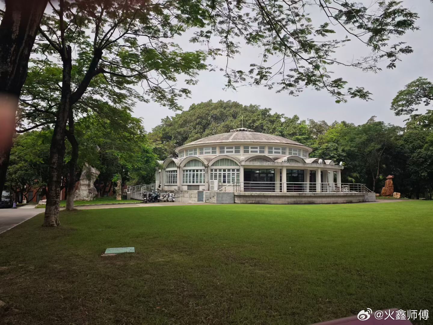 认知 在*音上面看到了耿同学打假某些伪装爱国者，在美，国学术造假混不下去了，回国