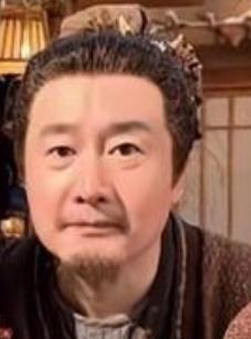 近日，古装剧《逐玉》热播，岳旸在剧中饰演的温暖仗义、烟火气十足的赵大叔令观众印象