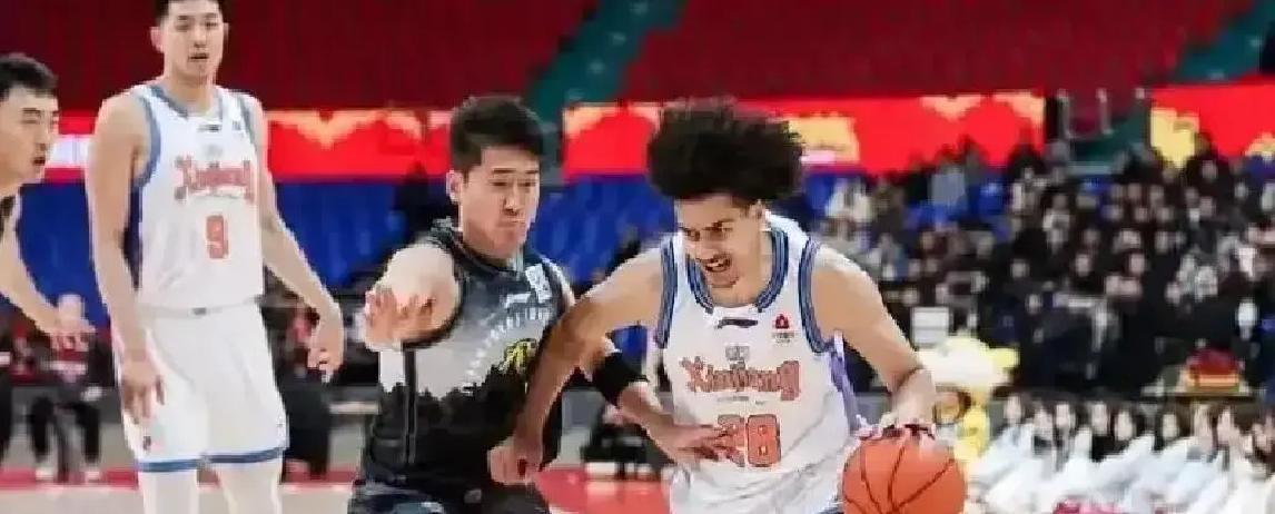 12分-11，新疆新外援首秀砸锅
 
22分钟12分4板3助，正负值-11，全队